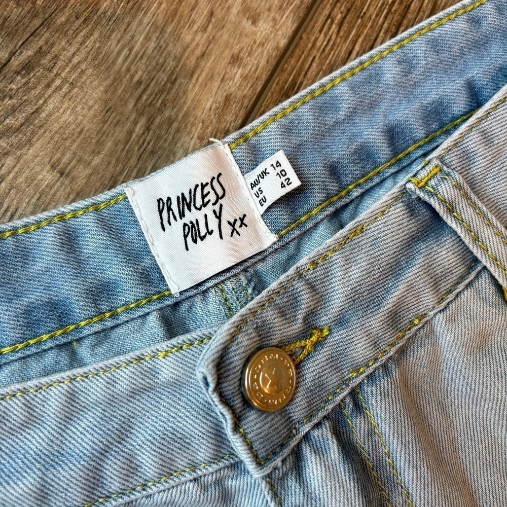 Princess Polly XX Wide Leg High Rise Mom Light Wash Jeans Women's Size 10